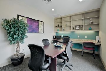 Business Center/Meeting Room
